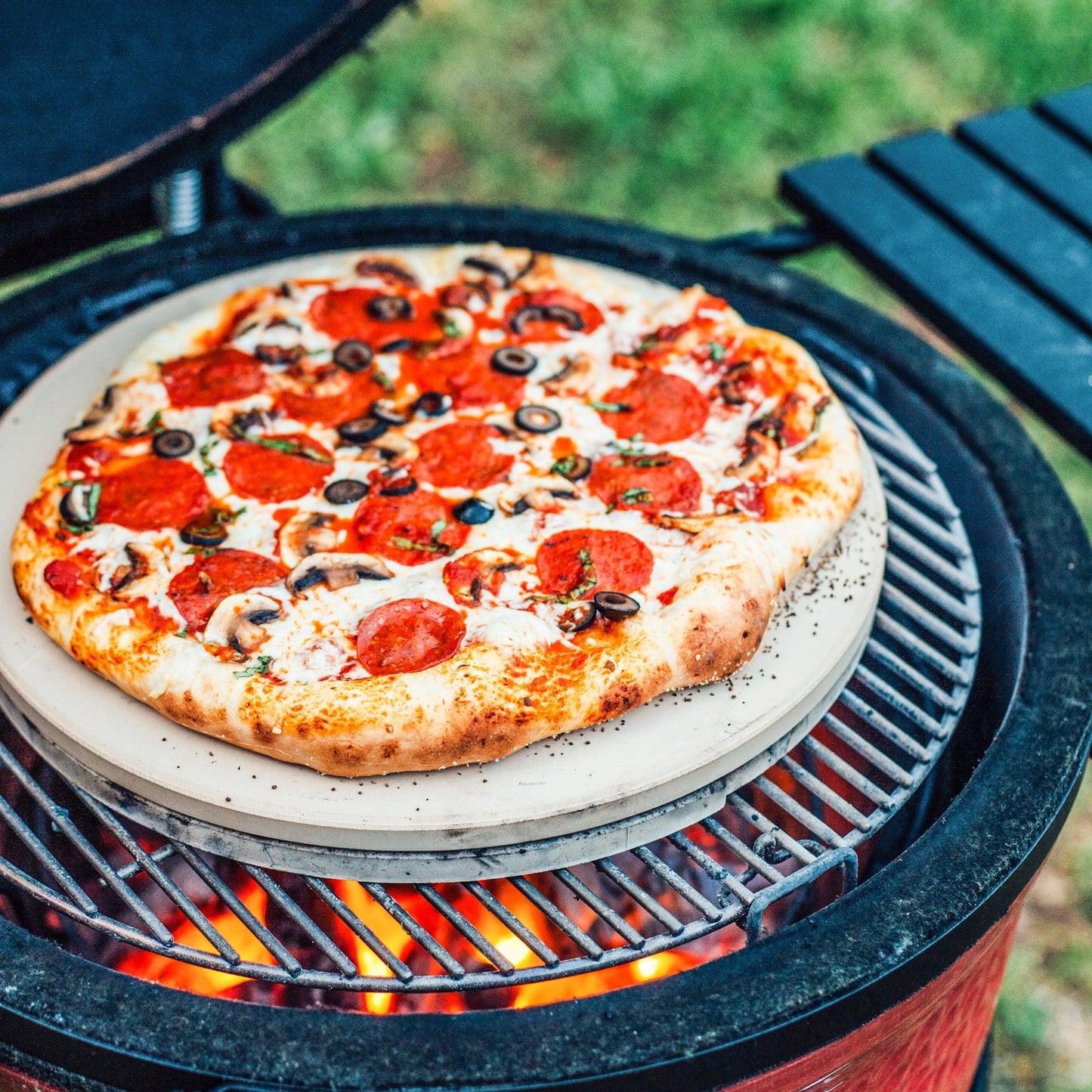 Classic I Kamado Joe BBQ with Discovery Pack
